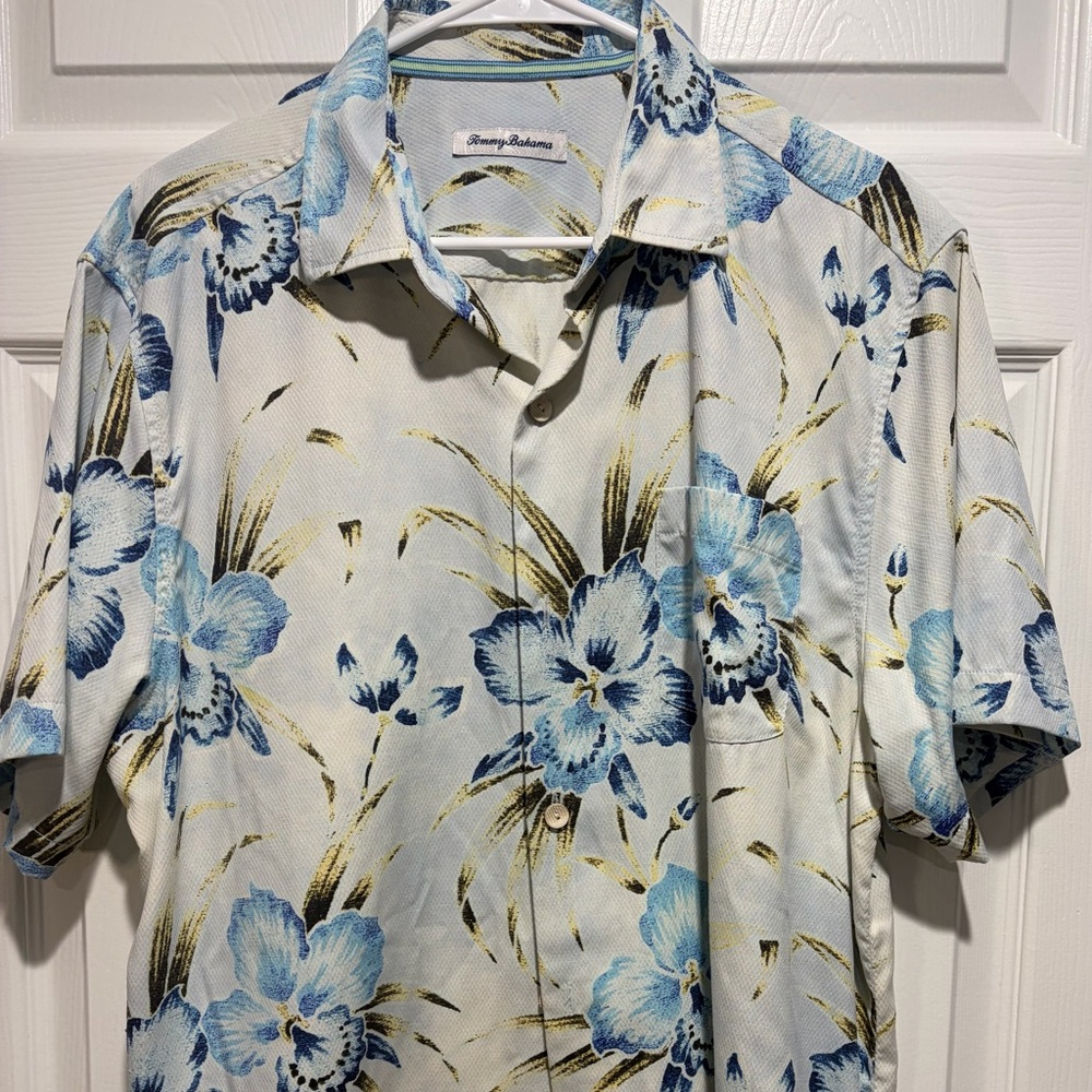 Tommy Bahama West Palm Blooms Shirt Size Large